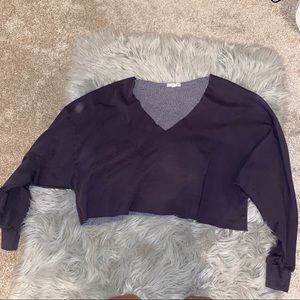 UO cropped v-neck sweatshirt